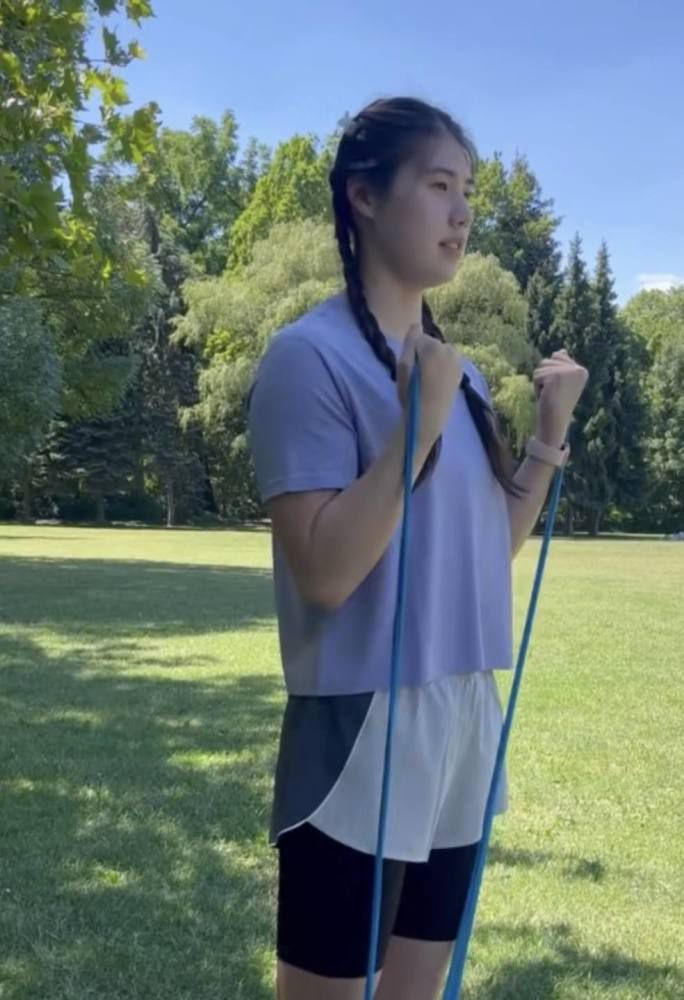 恰逢热拍之际，电影片方也随之曝光了影片首款概念海报